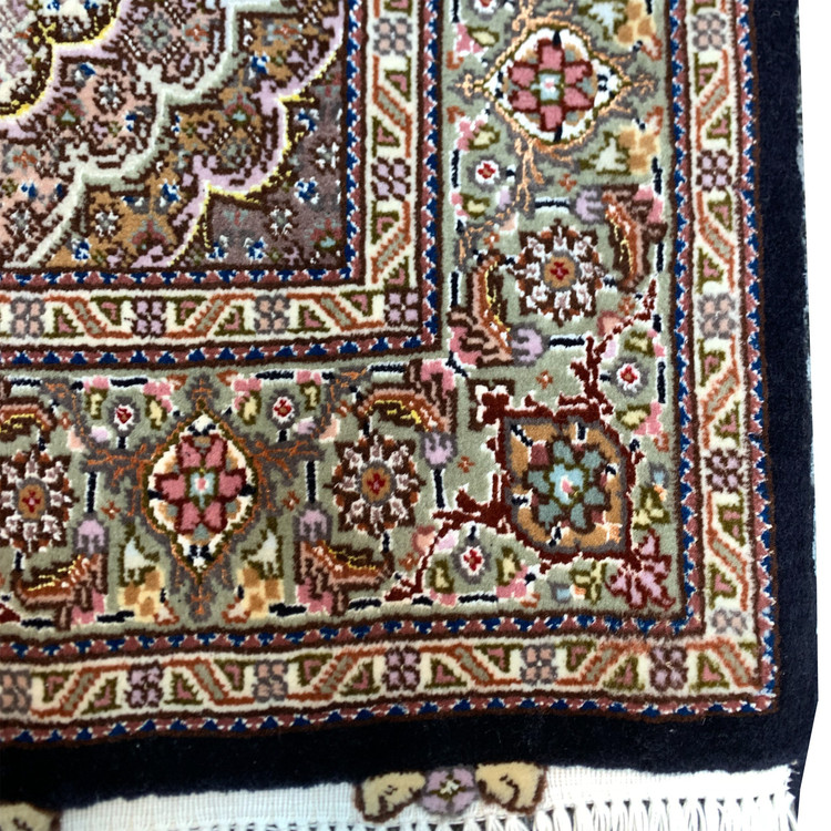 فرش 1.5 متری دستباف ماهی تبریز کرک و ابریشم