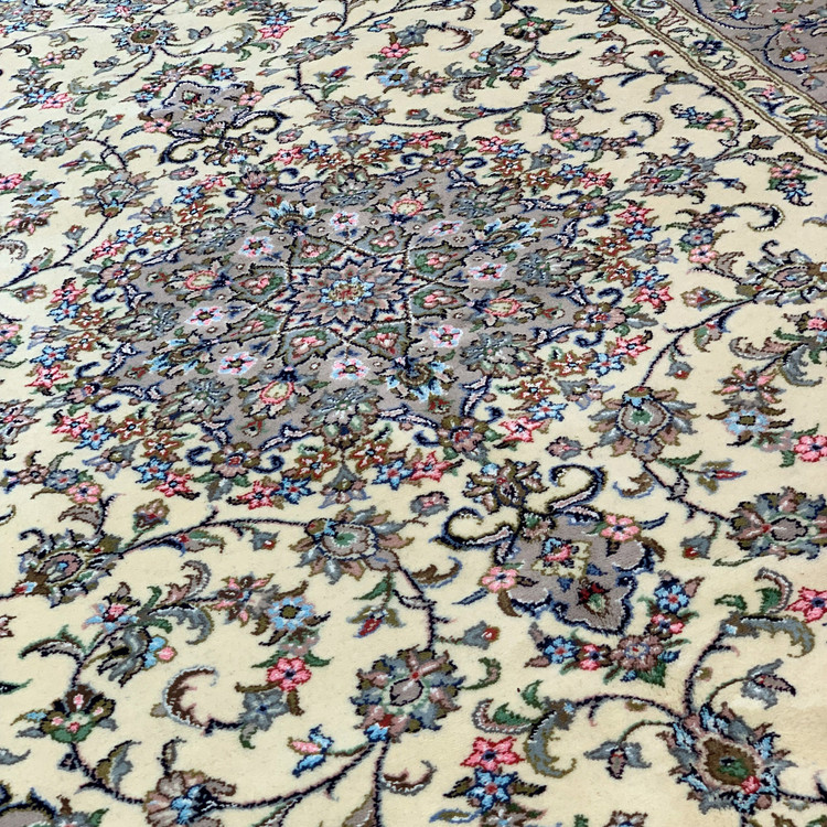 فرش دستباف 6 متری جفت بافت اردکان کرم 3 رنگ ابریشم